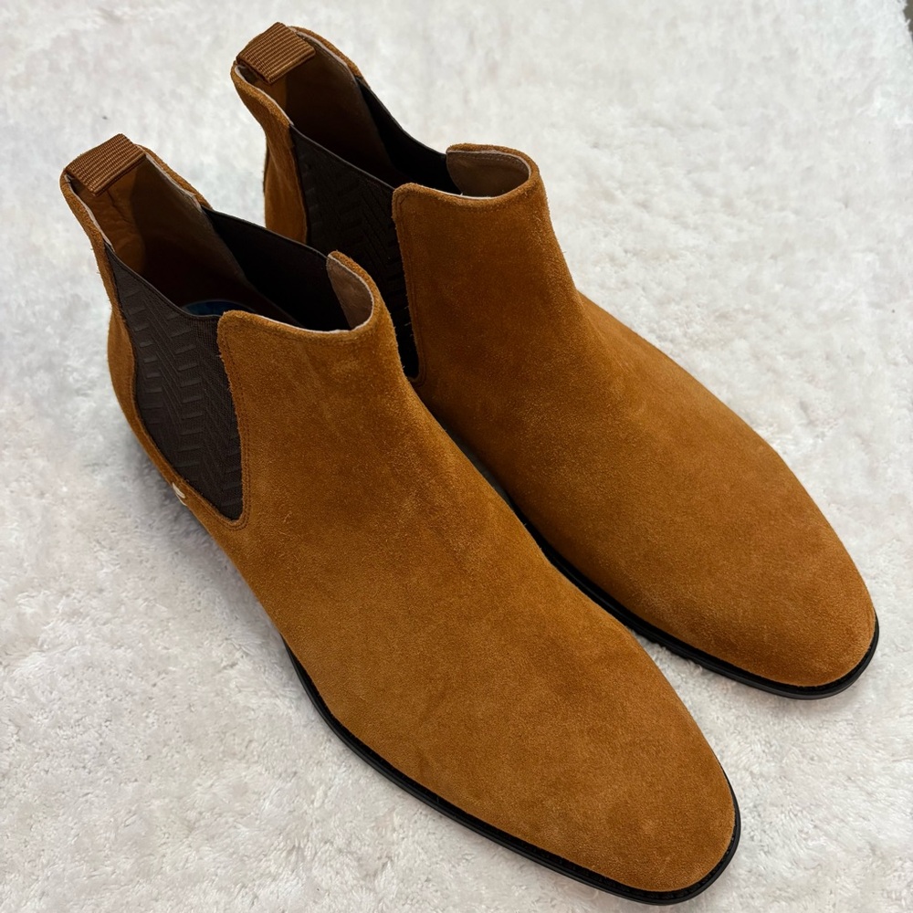 English Laundry Gold Brown Suede Chukka Boots Size 8 NWOT